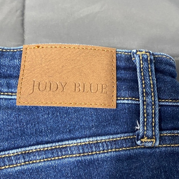 Judy Blue skinny fit jeans. 11/30 - Picture 2 of 6